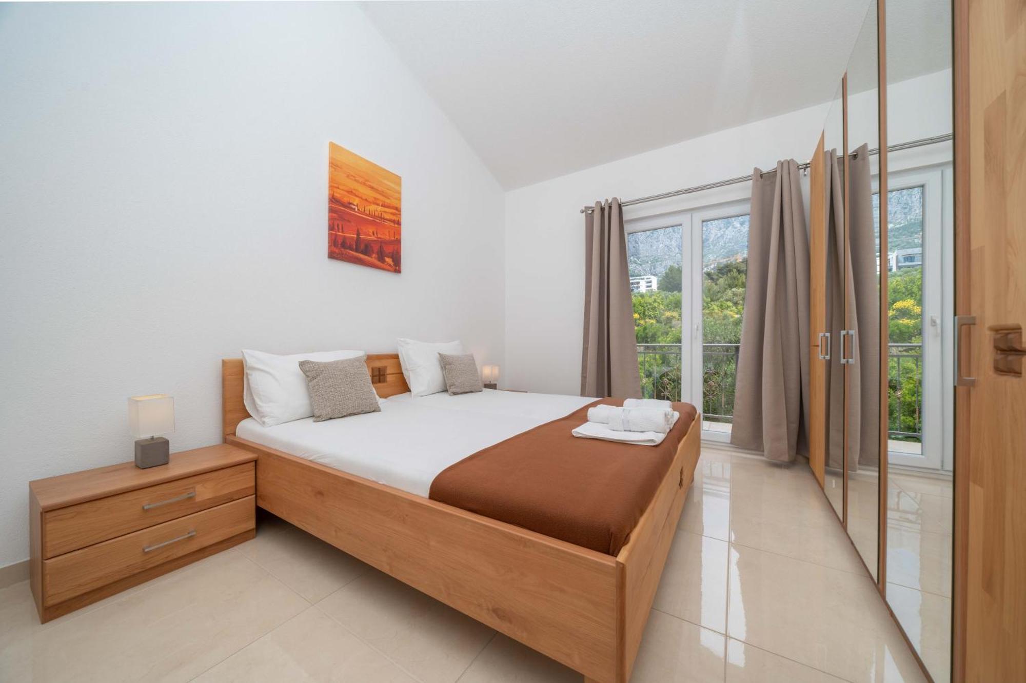 Ela Apartment Makarska