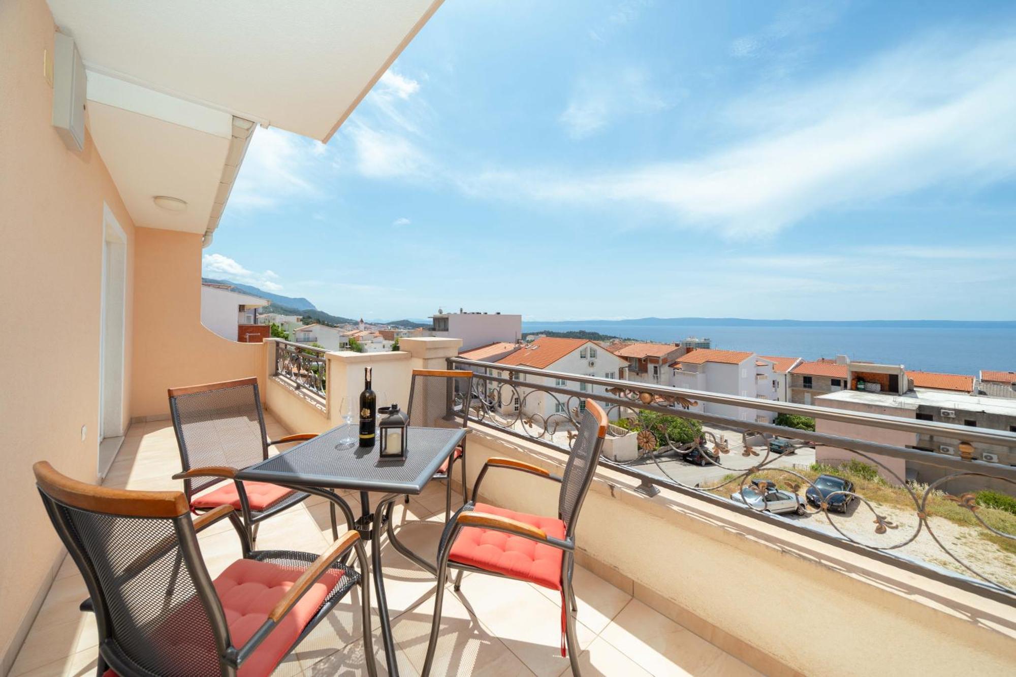 Apartment Ela Makarska