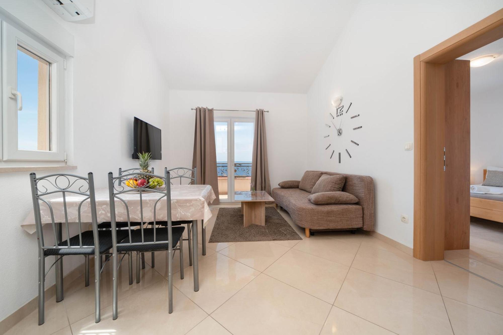 Ela Apartment Makarska